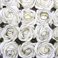 Mýdlové květy - střední růže - krémové s černým okrajem (50 ks v balení)