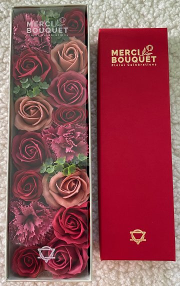 Dlouhý box - vintage růže